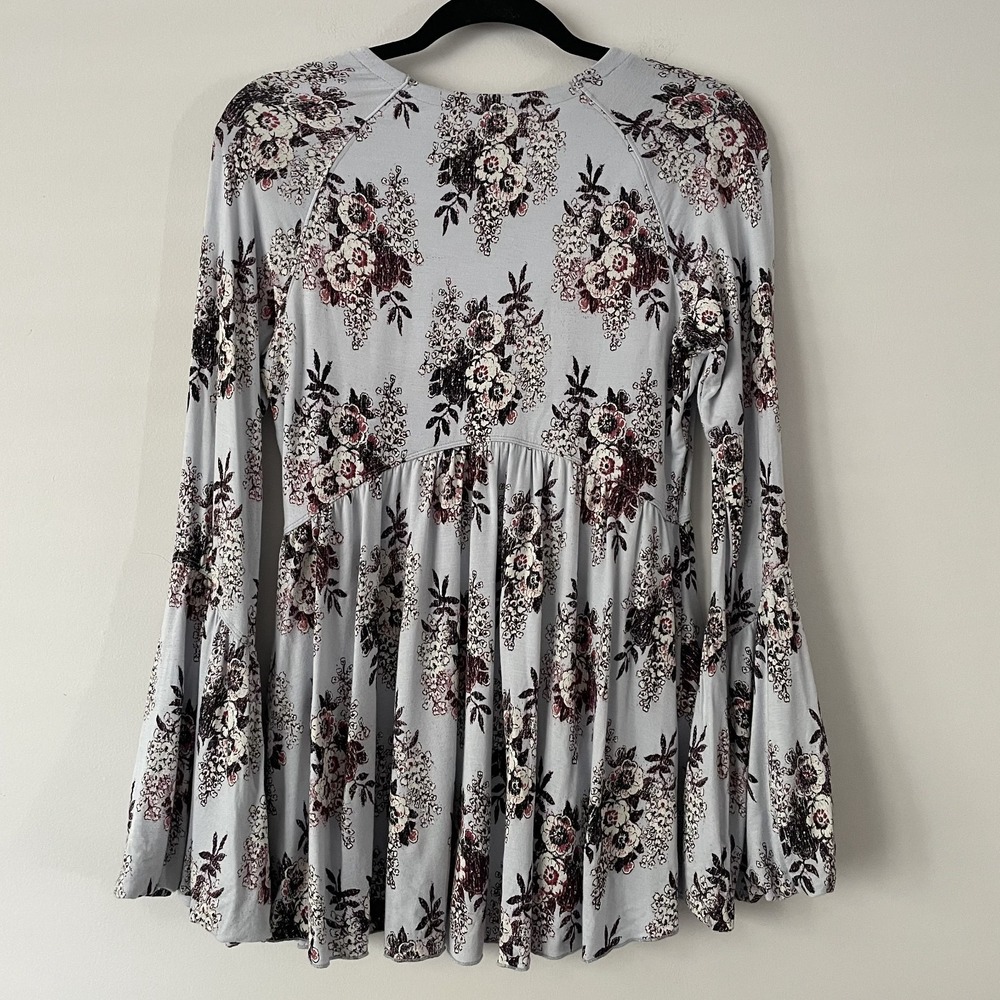 Free People Speak Easy Babydoll Floral Top Sz M Bell Sleeve Boho Cottage Western - Picture 2 of 13